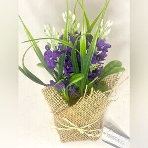 BNWT Midwest Gifts Burlap Wrapped Flower Bunch.​​​